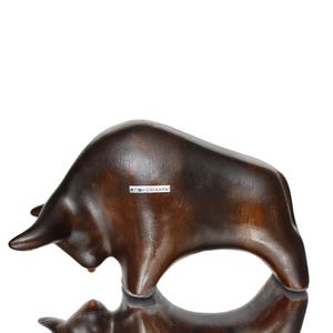 Figurine de taureau en céramique marron foncé - OTTO KERAMIK