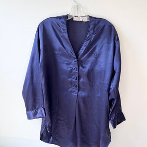 vintage 80s Victorias Secret gold label blue night shirt size p/s, VS navy silky sleep shirt