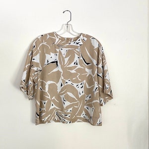 Vintage 80s tan abstract boxy blouse, patterned cotton top size small