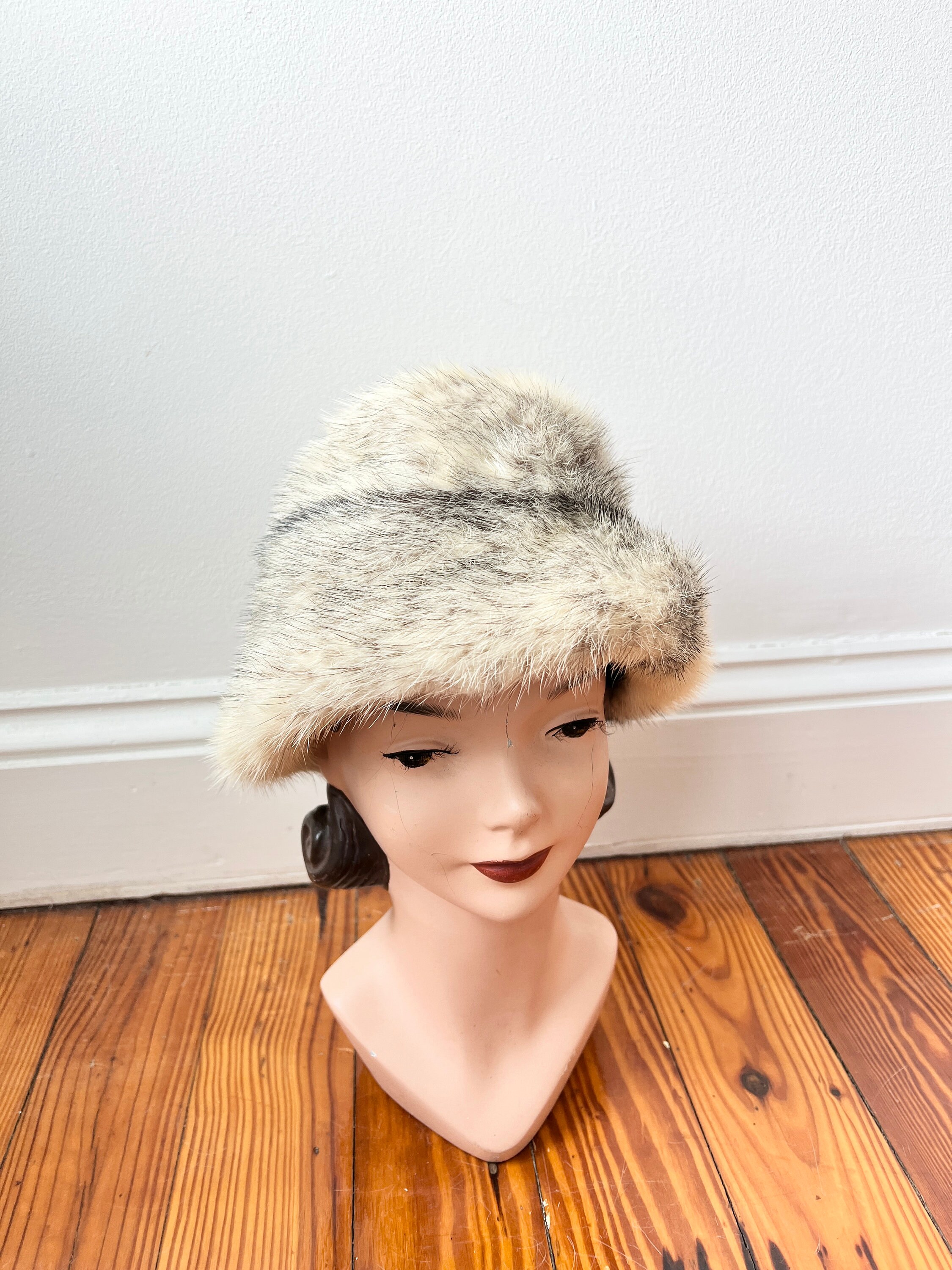 Vintage 1950s Ivory / White Fur sided Hat 1950s White Fur Hat - Etsy main image 3