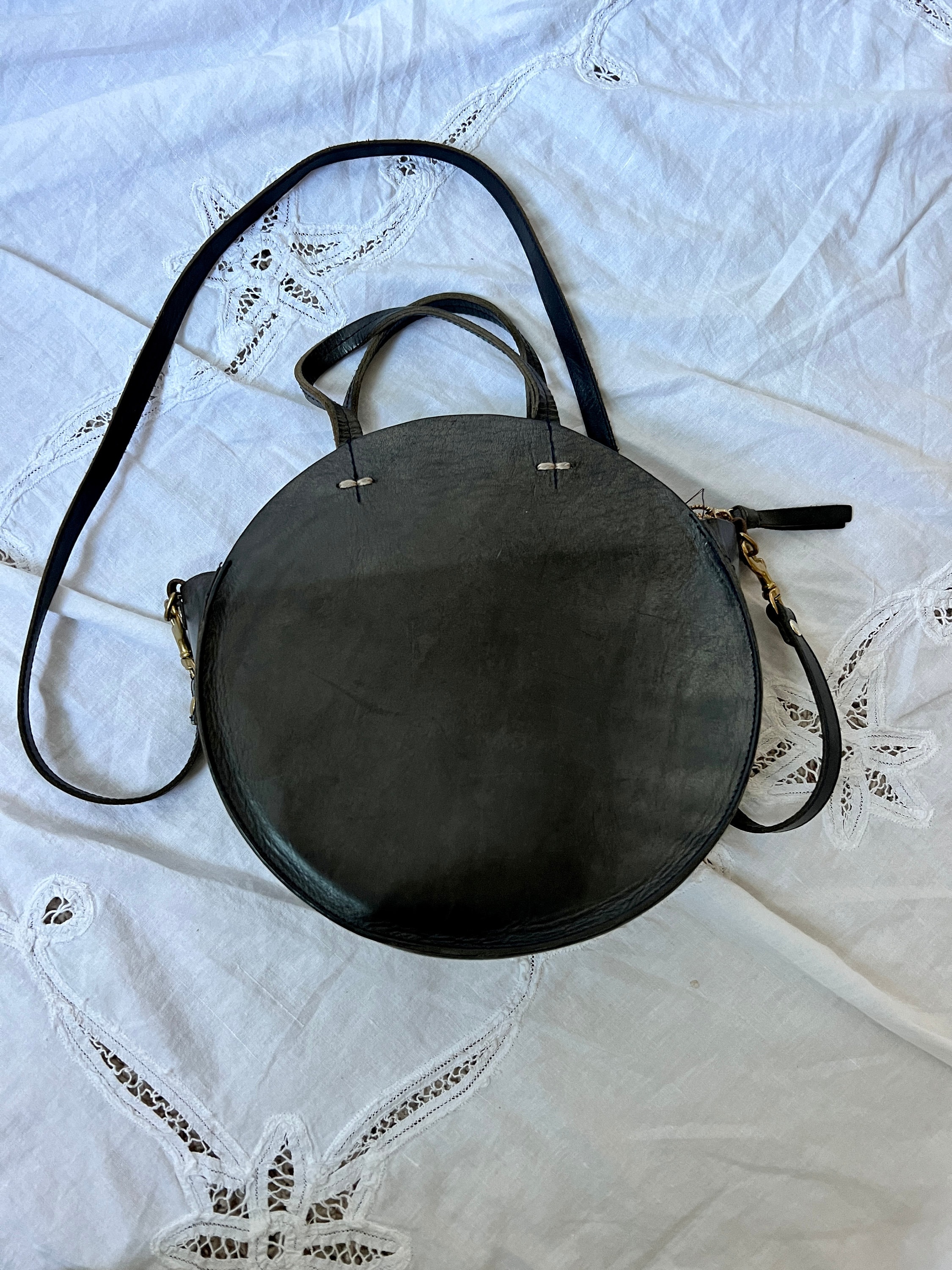 Clare V black leather round shoulder bag, Circle Distressed purse with top  handle, Petit Alistair Circle Bag