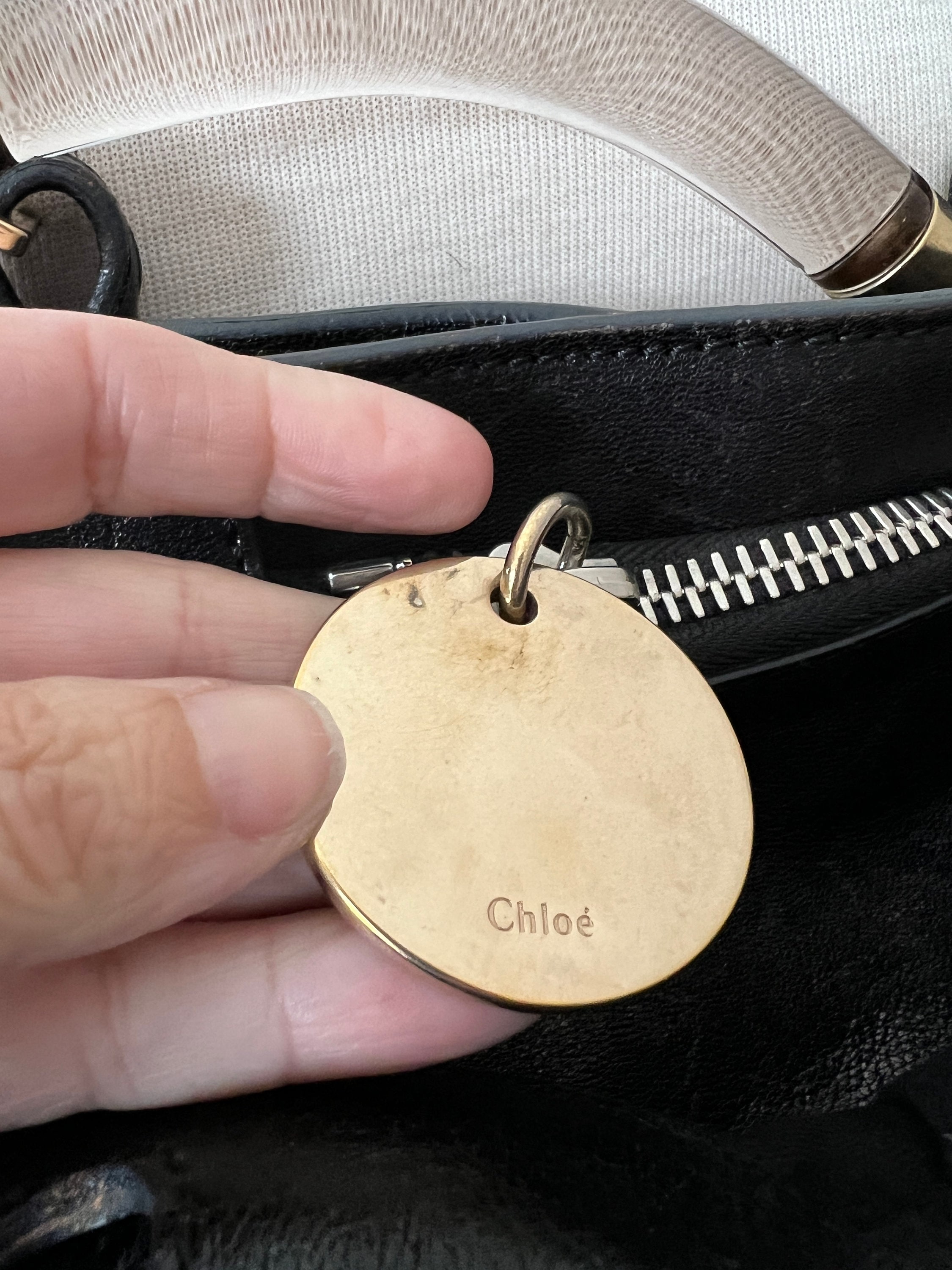 Chloe faye fake sale