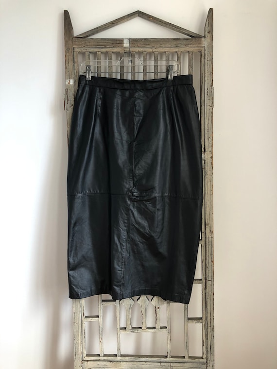 1980s Vintage plus size Black Leather Midi Skirt,