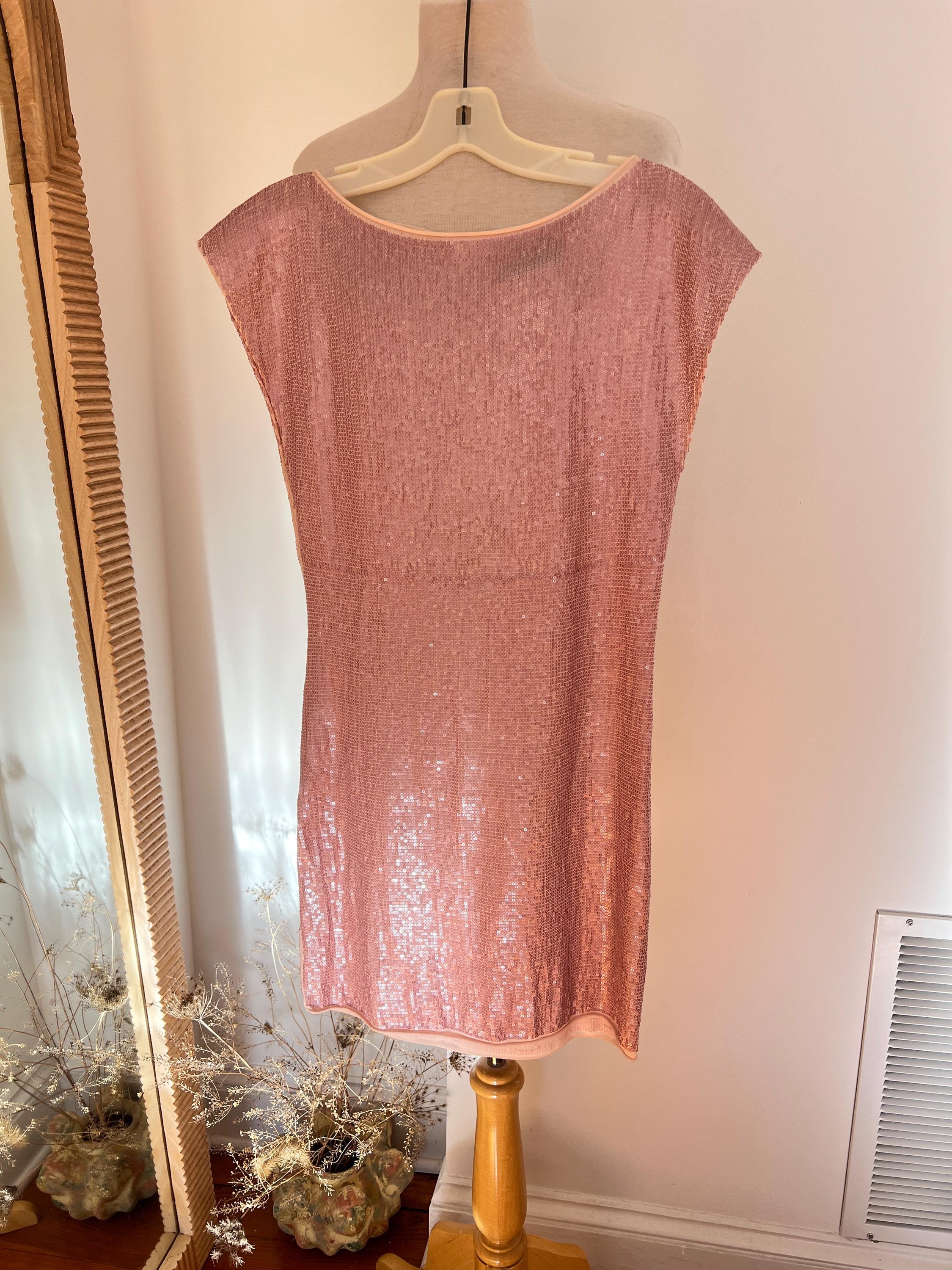 alice and olivia pink sequin dress shift size 6 skimming mini in a soft hue Alice and Olivia Delaina Sequin