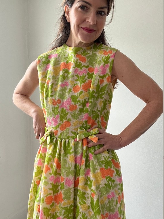 Vintage 1950s bright floral Lanz dress, sleeveles… - image 5