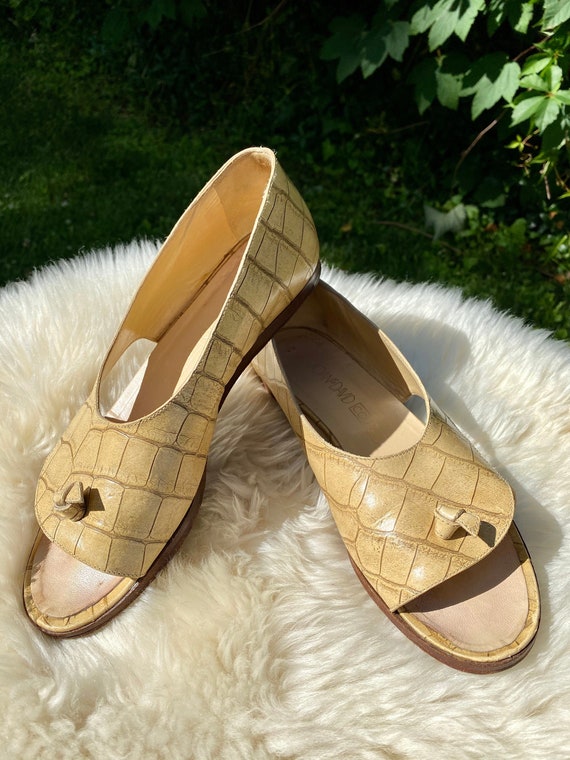 Vintage 1980s Joan & David Couture yellow croc emb