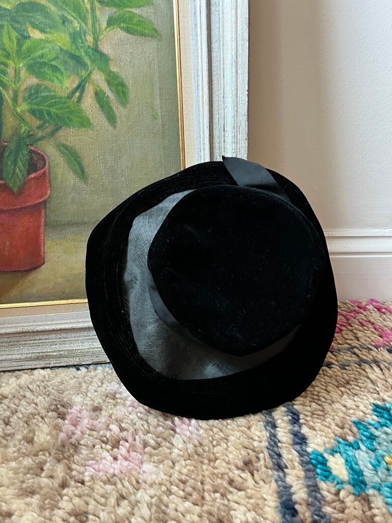 Vintage 1940s Black Velvet Wide Brim Hat by Walter Florell - Etsy