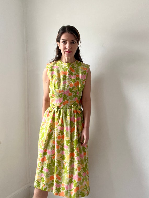 Vintage 1950s bright floral Lanz dress, sleeveles… - image 8