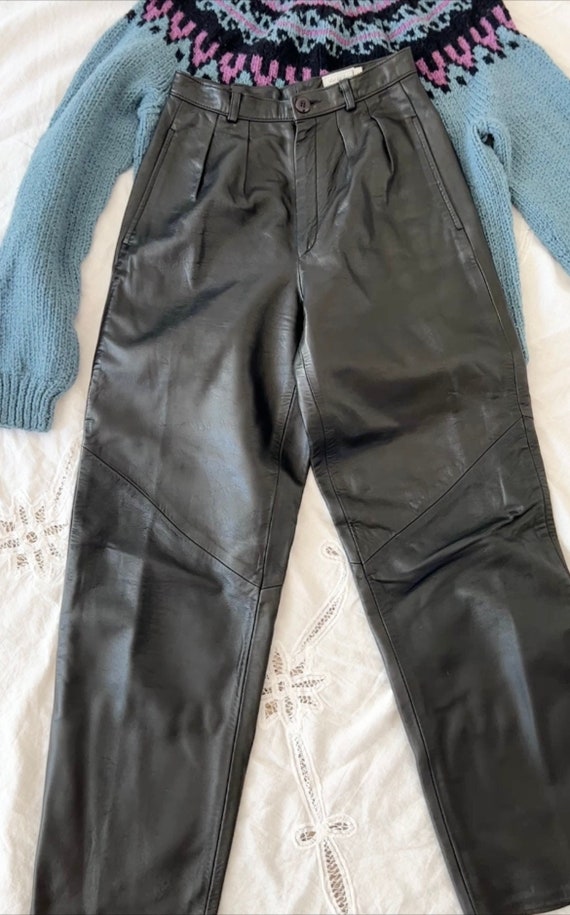 Vintage black leather pleated trousers size med, … - image 8