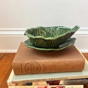 Vintage Cabbage Sauceboat by Bordallo Pinheiro with underplate, portugal lettuce gravy boat with matching plate