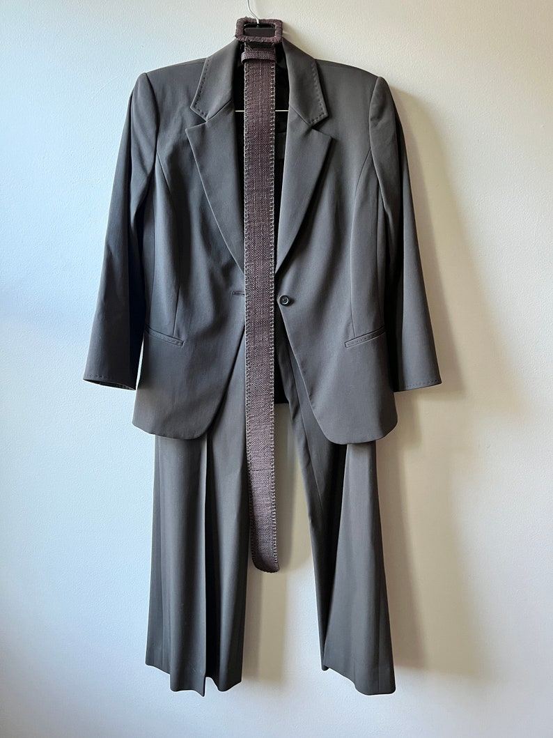 Vintage 90s Tahari wool minimalist suit size medium