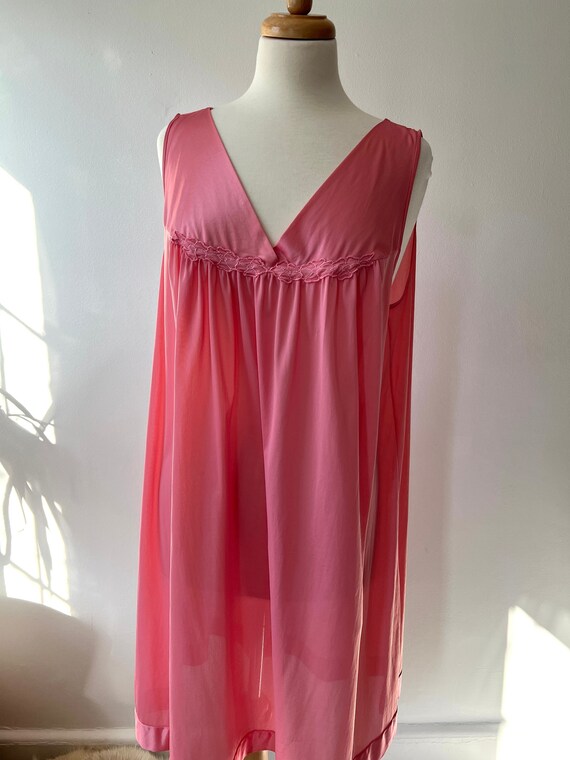 Vintage 1980s Plus Size Pink Nylon Nightgown by Vanity Fair - Etsy UK