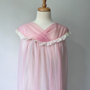 vintage 1950s sheer pink babydoll nightie size small medium, pink babydoll sleeveless lace nightgown, old hollywood boudoir gown