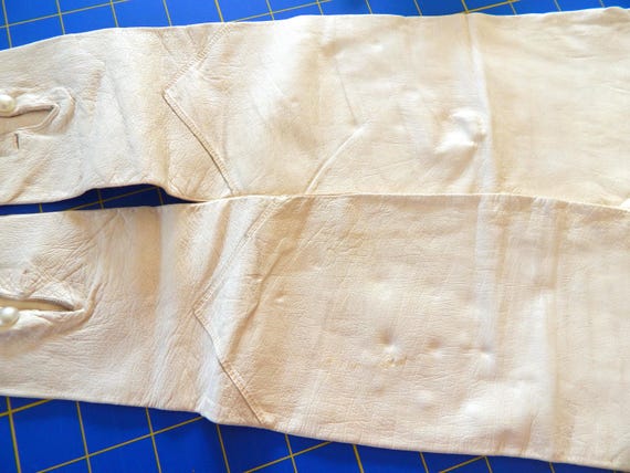 Opera Length Gloves Button Closure Vintage Leathe… - image 7