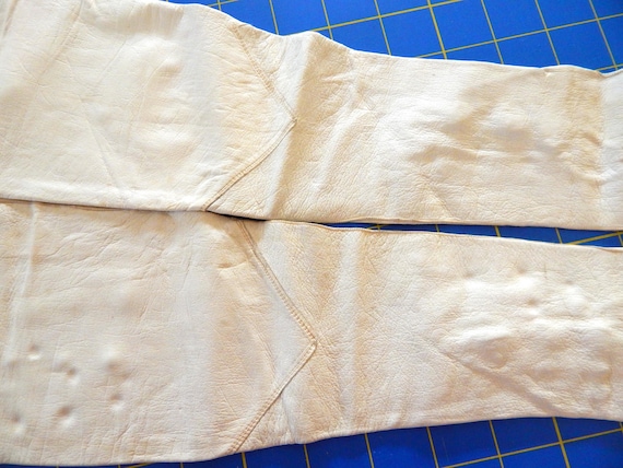 Opera Length Gloves Button Closure Vintage Leathe… - image 5