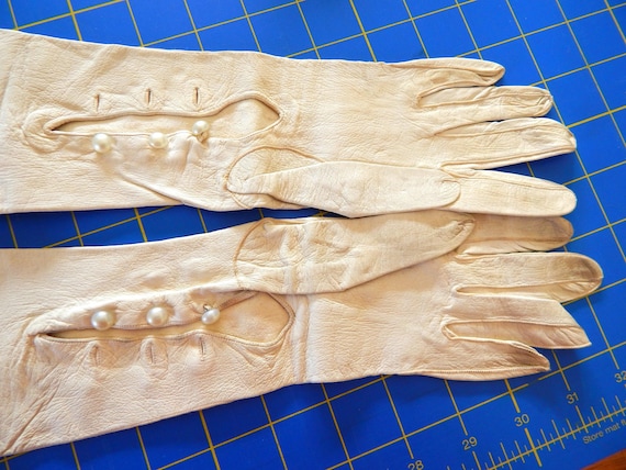 Opera Length Gloves Button Closure Vintage Leathe… - image 1