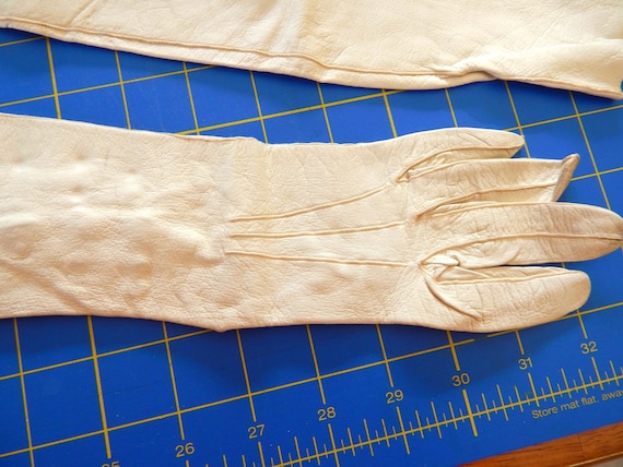 Opera Length Gloves Button Closure Vintage Leathe… - image 6