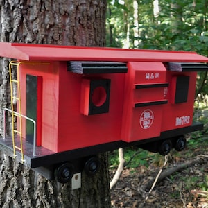 M&M Geocachings Caboose Box