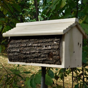 Roosting Box/ FREE Suet Feeder by Birdgazer.net