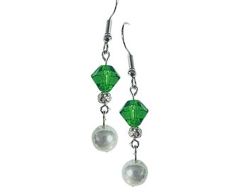 St. Patrick's Day Gift Earrings - Irish Earrings Gift - Green Crystal Earrings - Pearl Earrings - Handmade Dangle Earrings