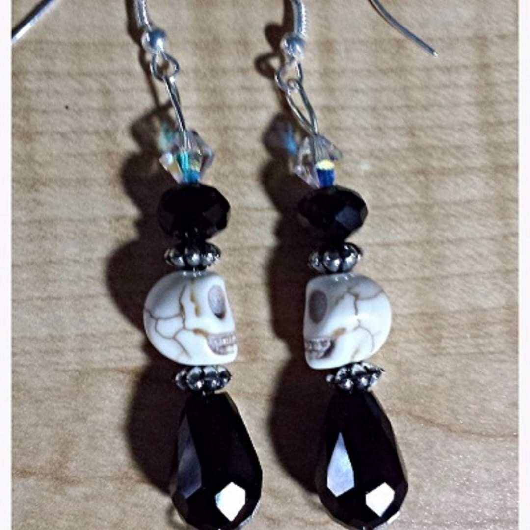Halloween Earrings - Skull Earrings - Kawaii Earrings - Black Crystal Teardrop Earrings - Ivory Skull Earrings - Black Crystal Earrings - Thumbnail 2