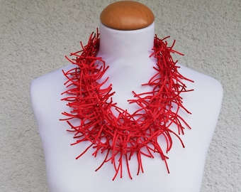 Levendige rode ketting - handgemaakte statement-sieraden voor dames, uniek cadeau-idee
