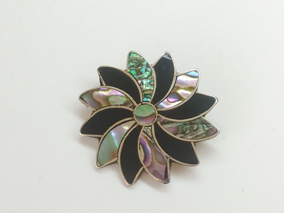 Vintage abalone pinwheel pendant - image 1