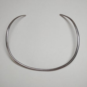 Choker cuff necklace in sterling silver