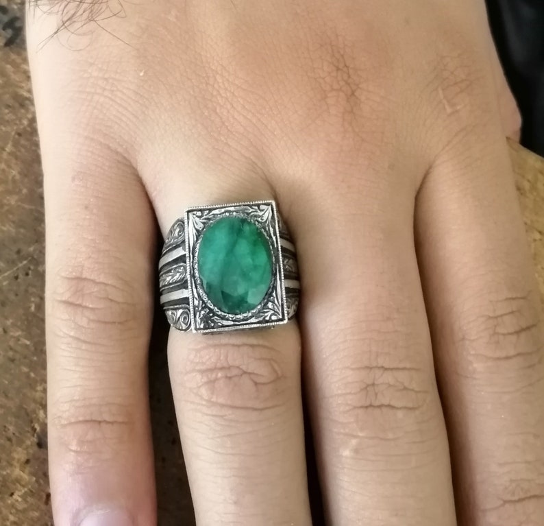 Emerald Man Ring,Beautiful Handcrafted 925K Solid Sterling Silver Emerald Green Quartzite Men/'s Ring Men/'s Ring