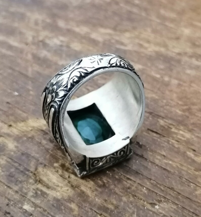 Emerald Man Ring,Beautiful Handcrafted 925K Solid Sterling Silver Emerald Green Quartzite Men/'s Ring Men/'s Ring