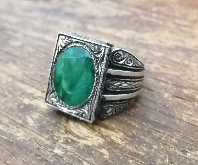 Emerald Man Ring,Beautiful Handcrafted 925K Solid Sterling Silver Emerald Green Quartzite Men/'s Ring Men/'s Ring