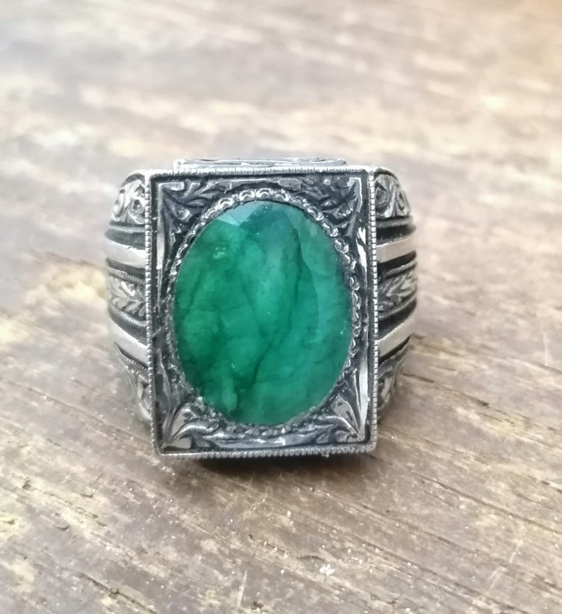 Emerald Man Ring,Beautiful Handcrafted 925K Solid Sterling Silver Emerald Green Quartzite Men/'s Ring Men/'s Ring