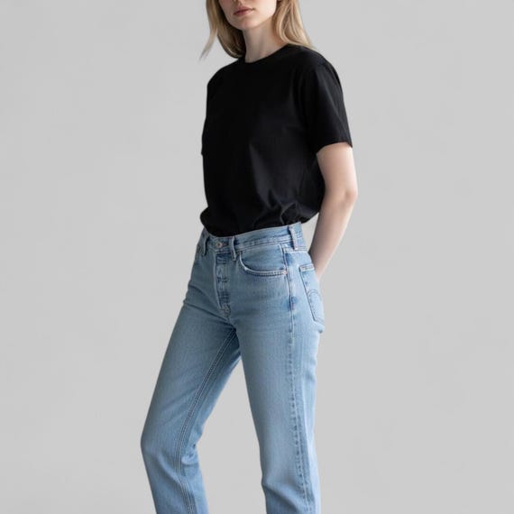 Vintage Levi's 501 Jeans - Size 26 Light Wash Denim