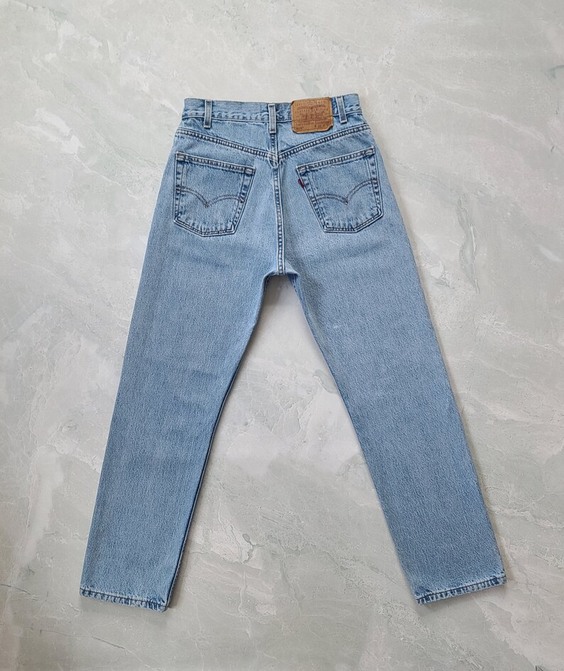Size 27 28 Vintage Levi/'s 505 Grunge Jeans Tag size 31x30 in Faded Light Blue Item #330