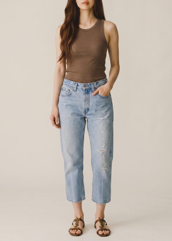 Vintage Levi's 505 Jeans: Faded Medium Blue Light Wash, Size 28/29