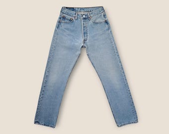 Vintage Levi's 501 Jeans: Blekta ljustvättade, knappgylf, storlek 25 26
