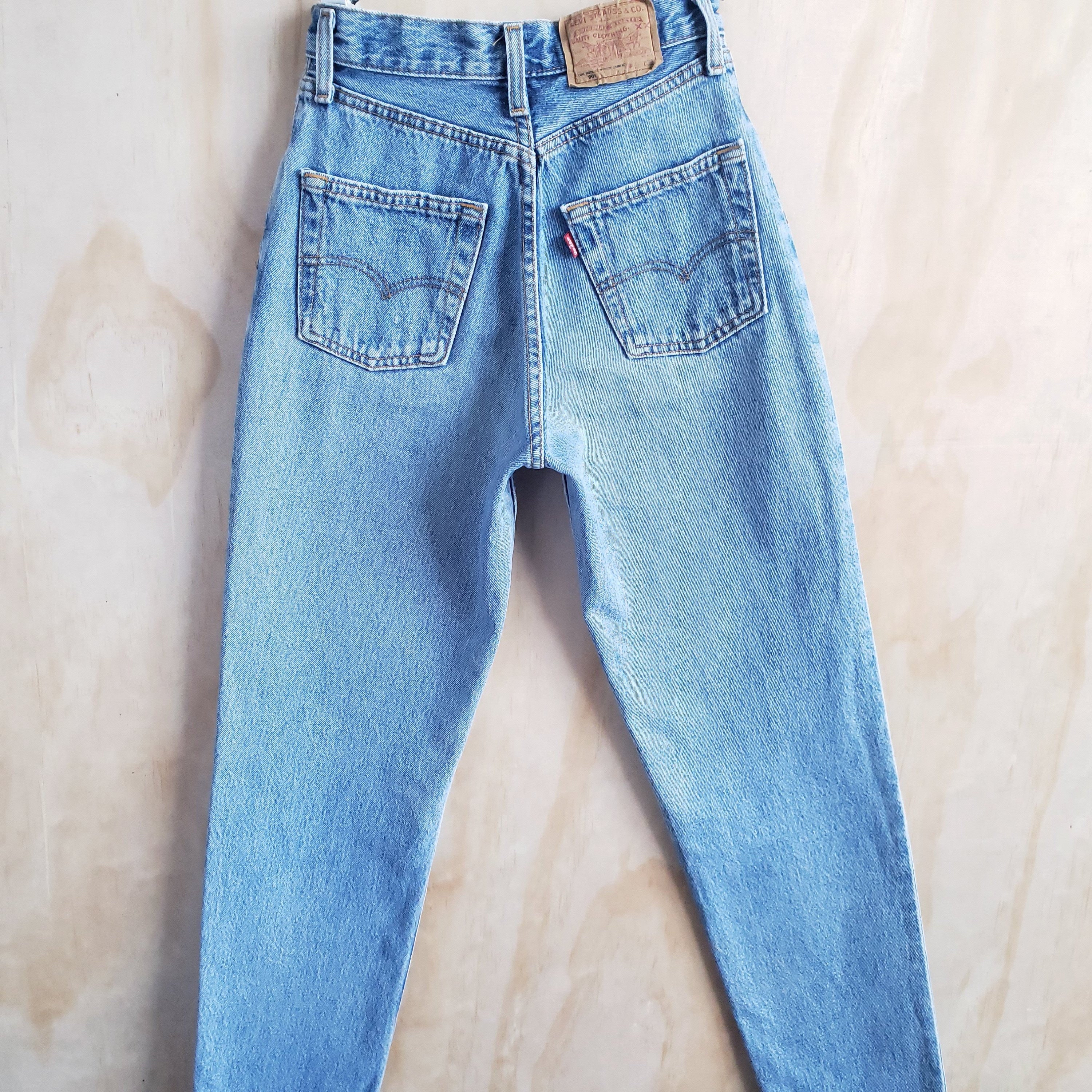 levis 901 high waisted jeans