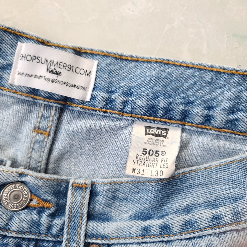 Size 27 28 Vintage Levi/'s 505 Grunge Jeans Tag size 31x30 in Faded Light Blue Item #330