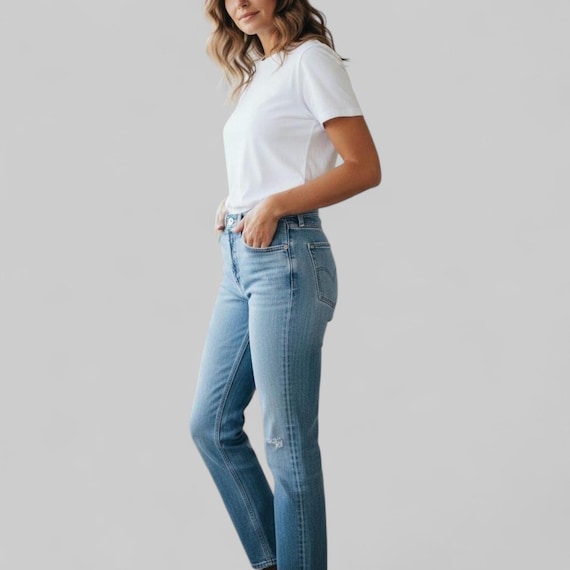 Size 27 Vintage Levi's 505 Red Tab Jeans Tag size 29x30 in Medium Faded Blue