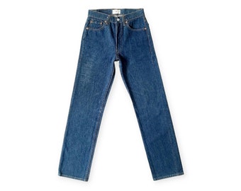 Size 25 Vintage Levi's 501 Jeans in True Blue Levii's | Item No. 520