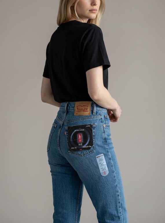 Vintage Levi's 512 Jeans: Straight Leg, Medium Blue, Size 26