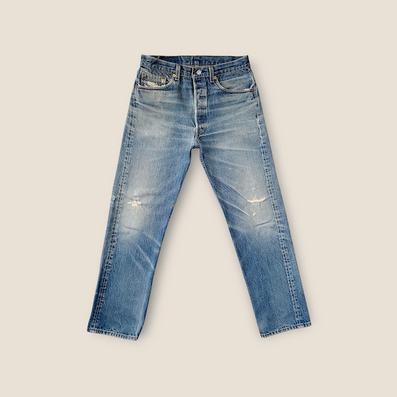 Vintage Levi's 501 Jeans: Faded Blue Denim, Size 31