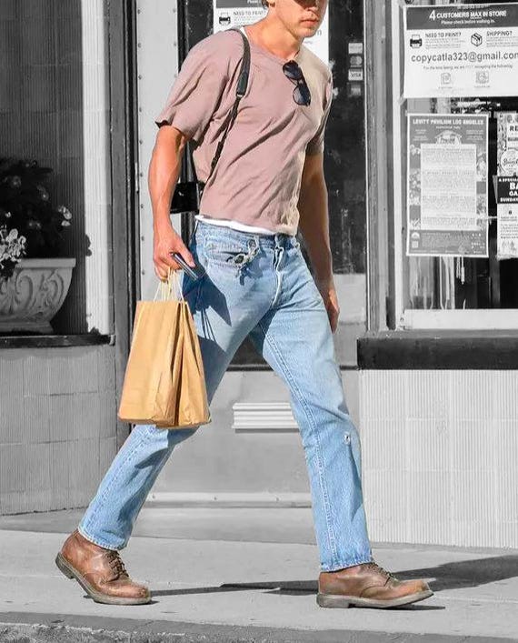 Custom Vintage Levis 501 Jeans Size 32  33 Faded Light Wash