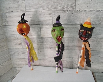 PRIMITIVE/vintage style/Halloween paper mache/retro/ shakers/rattles/witch/pumpkin head/whimsy/head/cat/handmade/set 11