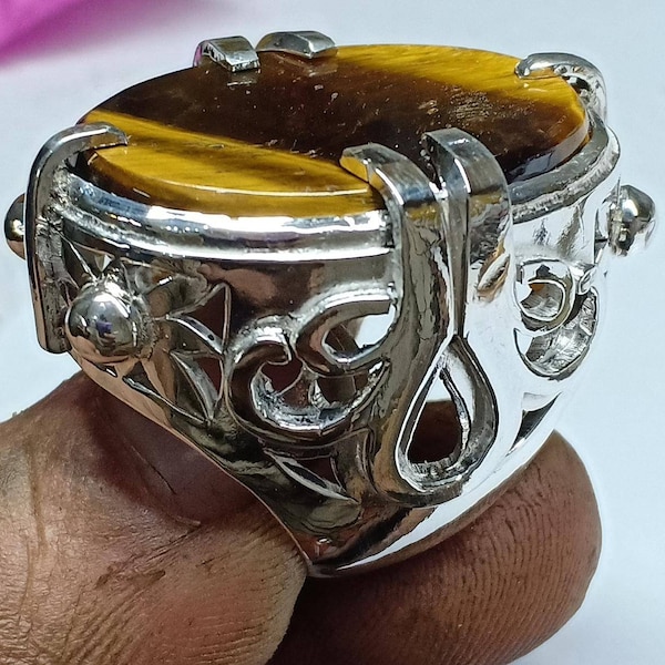 Nigel's Ring Design from the movie Devil Wears Prada Big Tiger's Eye stone Ring for men Antique Aqeeq Ring Big Natural Tiger's eye Ring