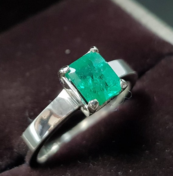 Natural Emerald (Panna) Ring (5+ Ratti) - Gem Mines