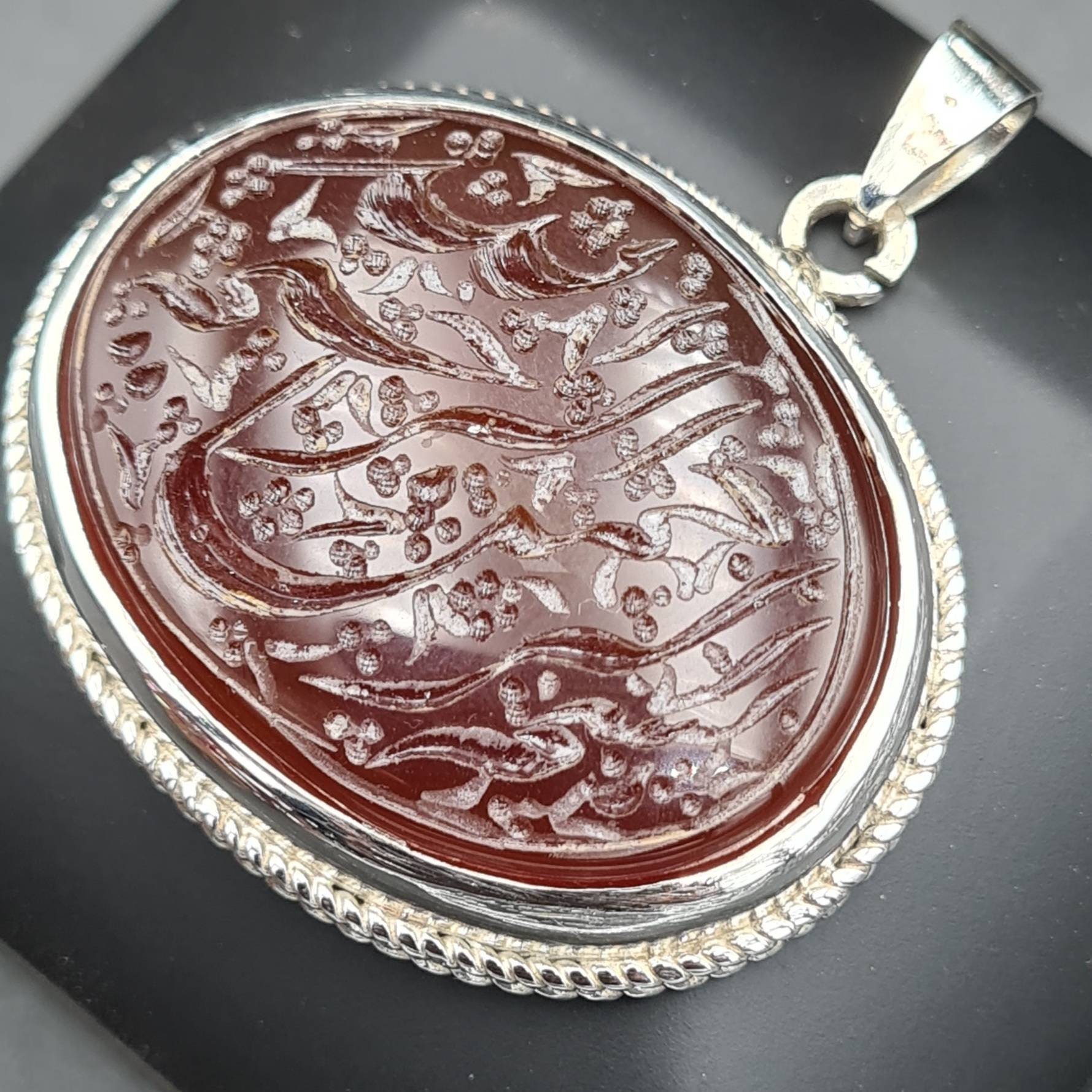 Natural Yemeni Aqeeq Stone Locket | Unisex High Quality 925 Sterling ...