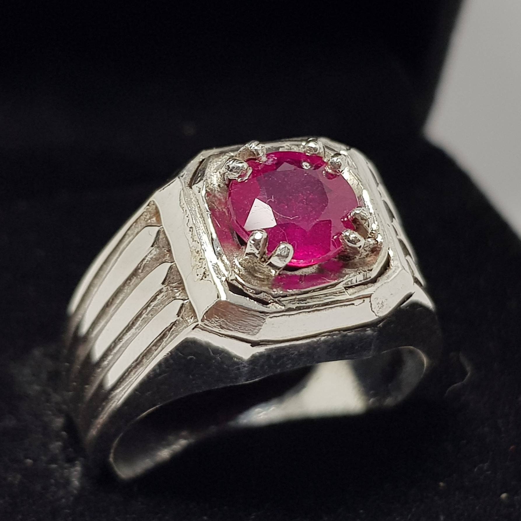 Men's burmese cheap ruby ring