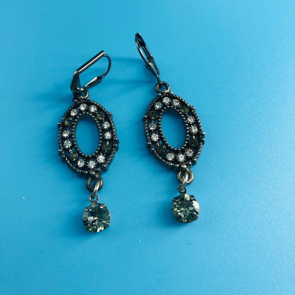 Gunmetal Earrings/ Art Deco Earrings/ Dangle Earrings/ Crystal Earrings/ Black Earrings/ Vintage Earrings/ Fashion Earrings / Boho Earrings