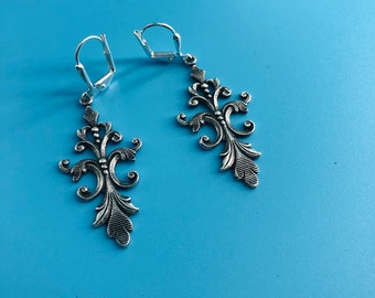 Vintage Earrings/ Art Nouveau Earrings/ Silver Earrings/ Retro Earrings/ Shield Earrings/ Boho Earrings/ Floral Earrings/ Statement Earrings